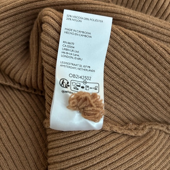 Maeve Camel Ribbed Turtleneck Sweater - Picture 4 of 4